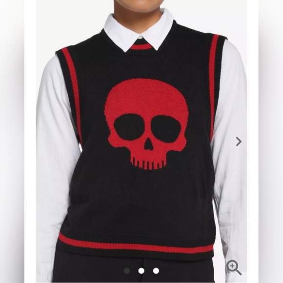 Hot Topic Sweaters - Hot Topic NWT $35 Women's Red Skull Black Sleeveless Sweater Vest Plus Size 5X